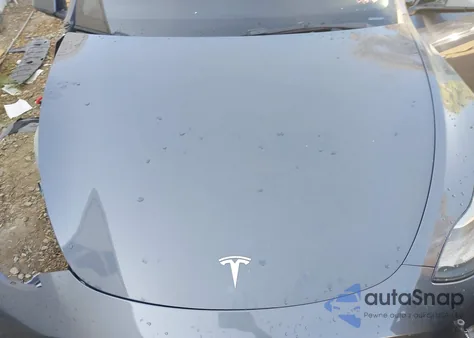 2023 Tesla Model Y Awd/Long Range Dual Motor All-Wheel Drive from USA, damaged, VIN 7SAYGAEE4PF609339